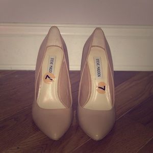 Steve Madden nude heels